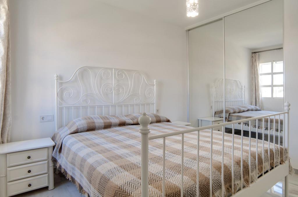 Marina Del Sol Apartment By Rafleys Fuengirola Bagian luar foto