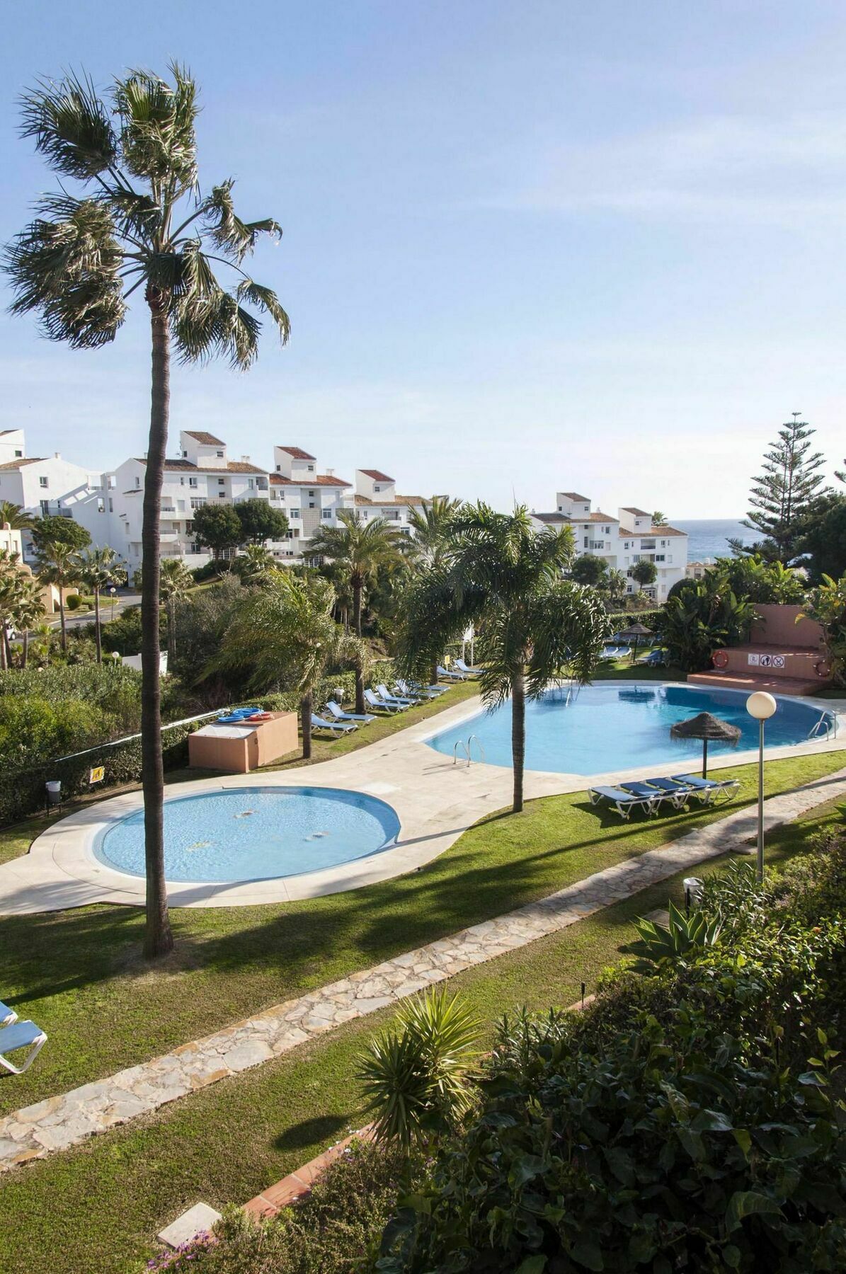 Marina Del Sol Apartment By Rafleys Fuengirola Bagian luar foto